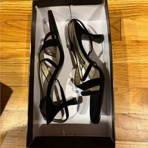Nina opera black velvet high heels